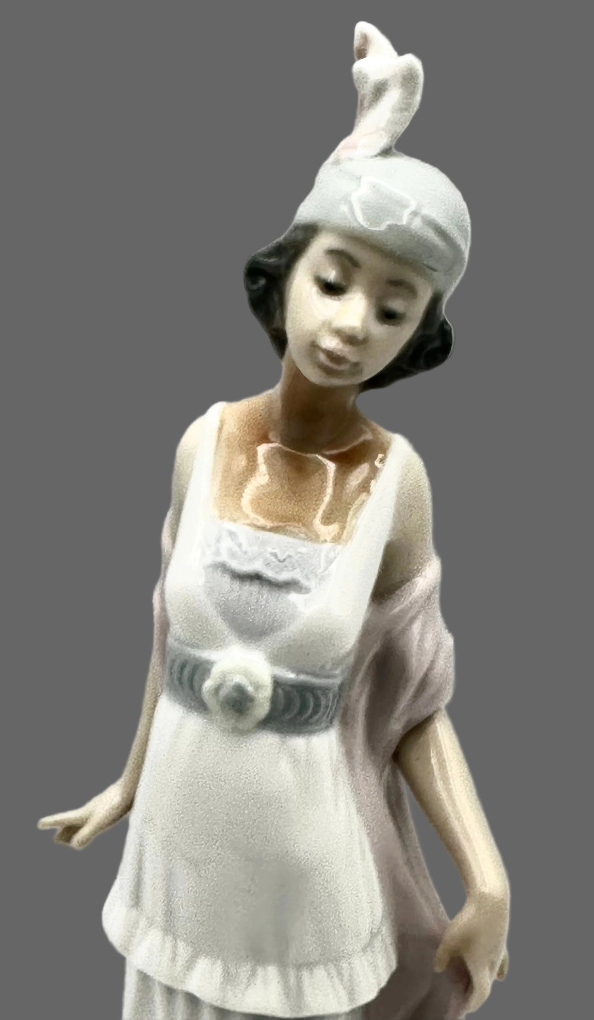 Vintage Lladro “Talk of the Town” Figurine (original box)