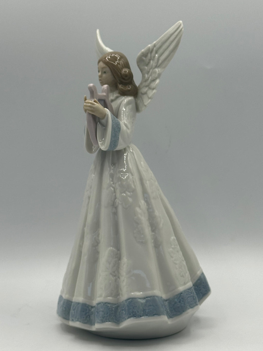 Lladro Heavenly Harpist Figurine (#5830)