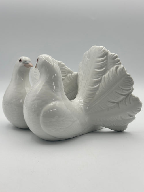 Lladro Couple of Doves Figurine (#1169)