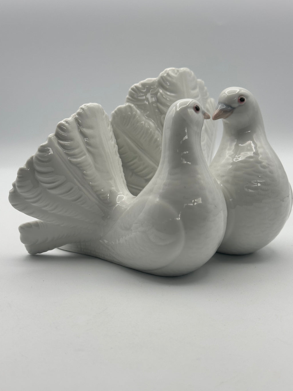 Lladro Couple of Doves Figurine (#1169)