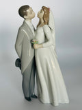 Lladro A Kiss to Remember Figurine (#6620)