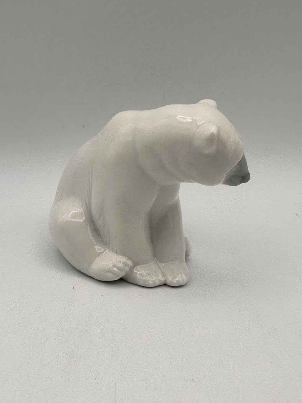 Lladro Seated Polar Bear (#1209)