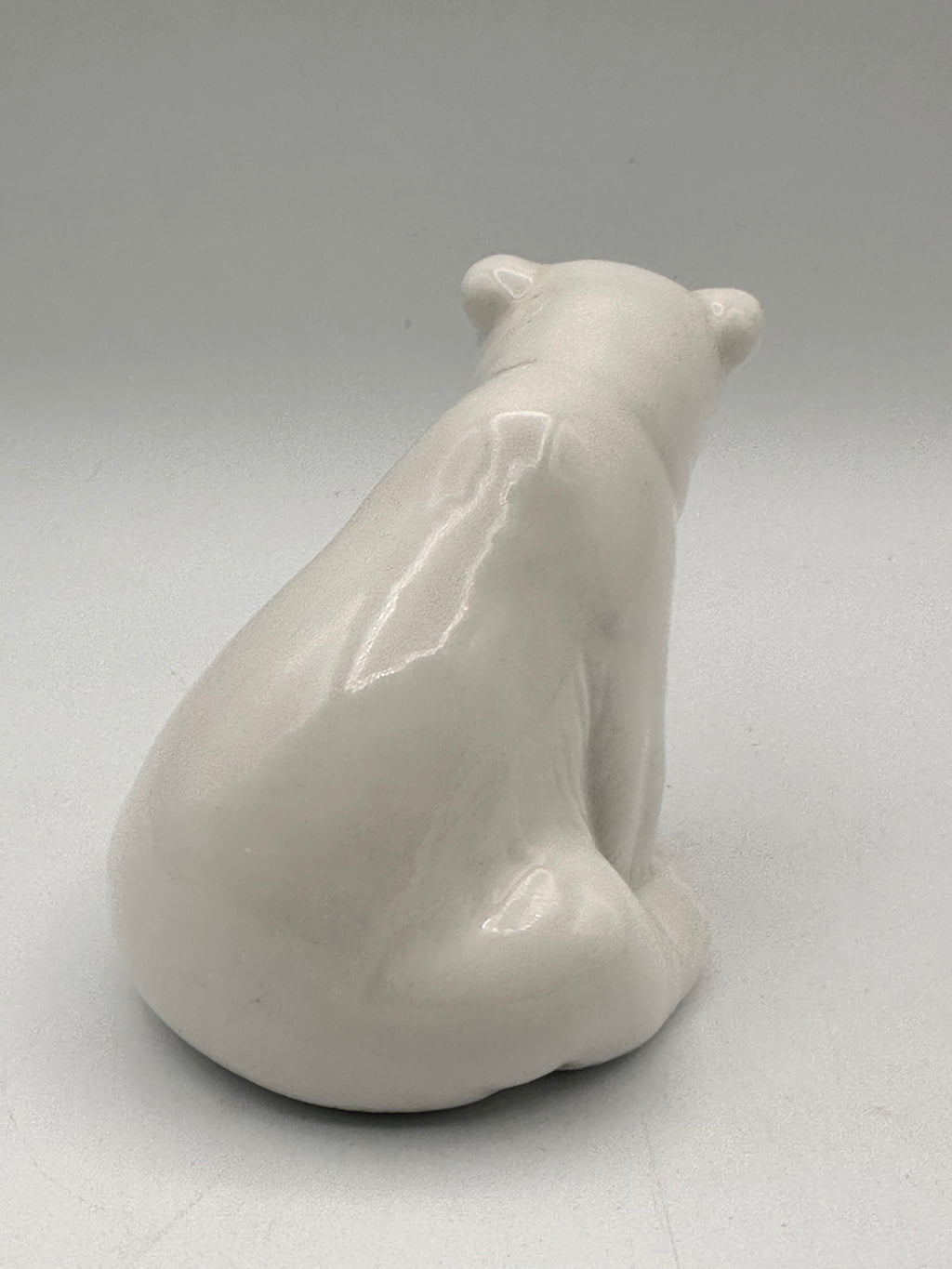 Lladro Seated Polar Bear (#1209)