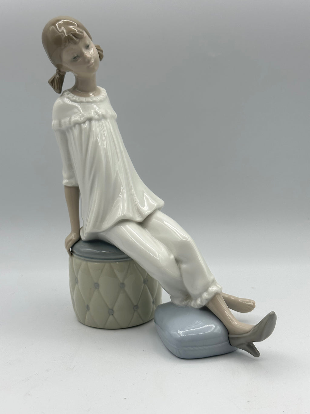 Vintage Lladro “Girl with Mother’s Shoe” Figurine (#1084)