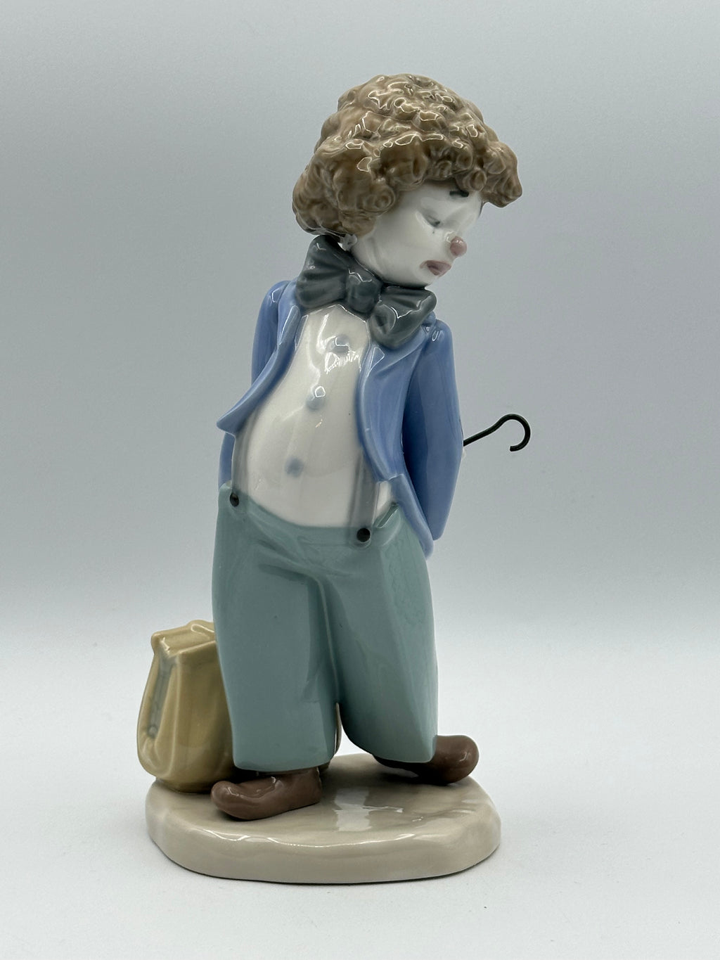 NAO by Lladro Daisy 1985 “Traveling Man” Figurine (#0486)